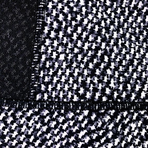 Lululemon Run Around Crop Scatter Star Leggings 4 - Picture 5 of 9